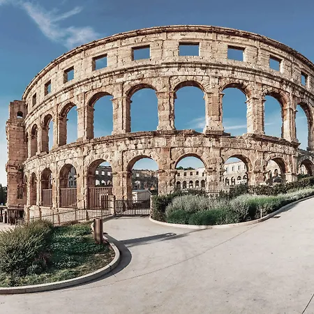 San Canzian & Residences - Small Luxury Of The World Buje