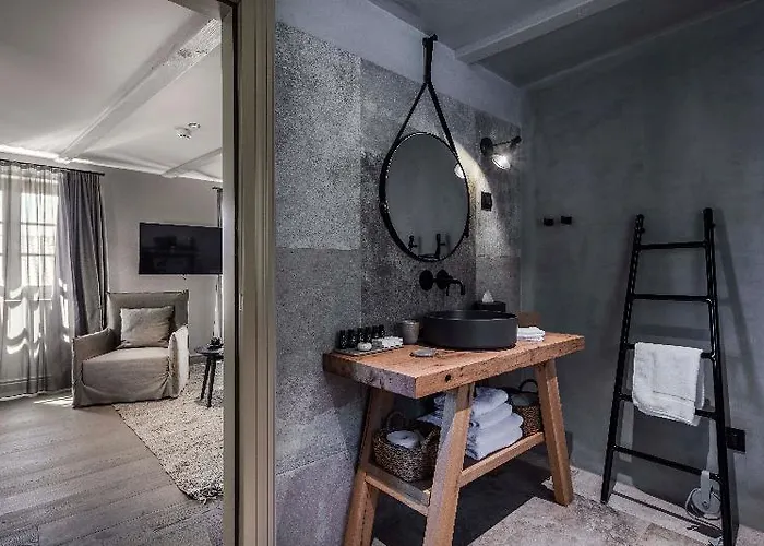 San Canzian & Residences - Small Luxury Of The World